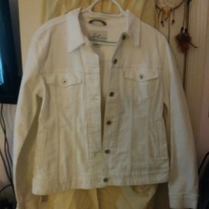 Levi white denim jacket L